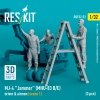 RESKIT RSF32-0051 MJ-4 Jammer (MHU-83 B/E) driver & airmen (scene 1) (3 pcs) (3D Printed) (1/32)